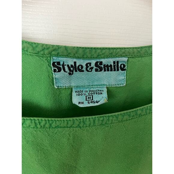 Vintage green short-sleeved eyelet shirt top 100% cotton made in Pakistan Medium - Picture 3 of 5